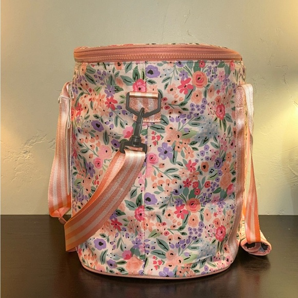 MarleyLilly Large Insulated Travel Cooler Bag Coral Floral Pattern NWTS - Picture 4 of 10